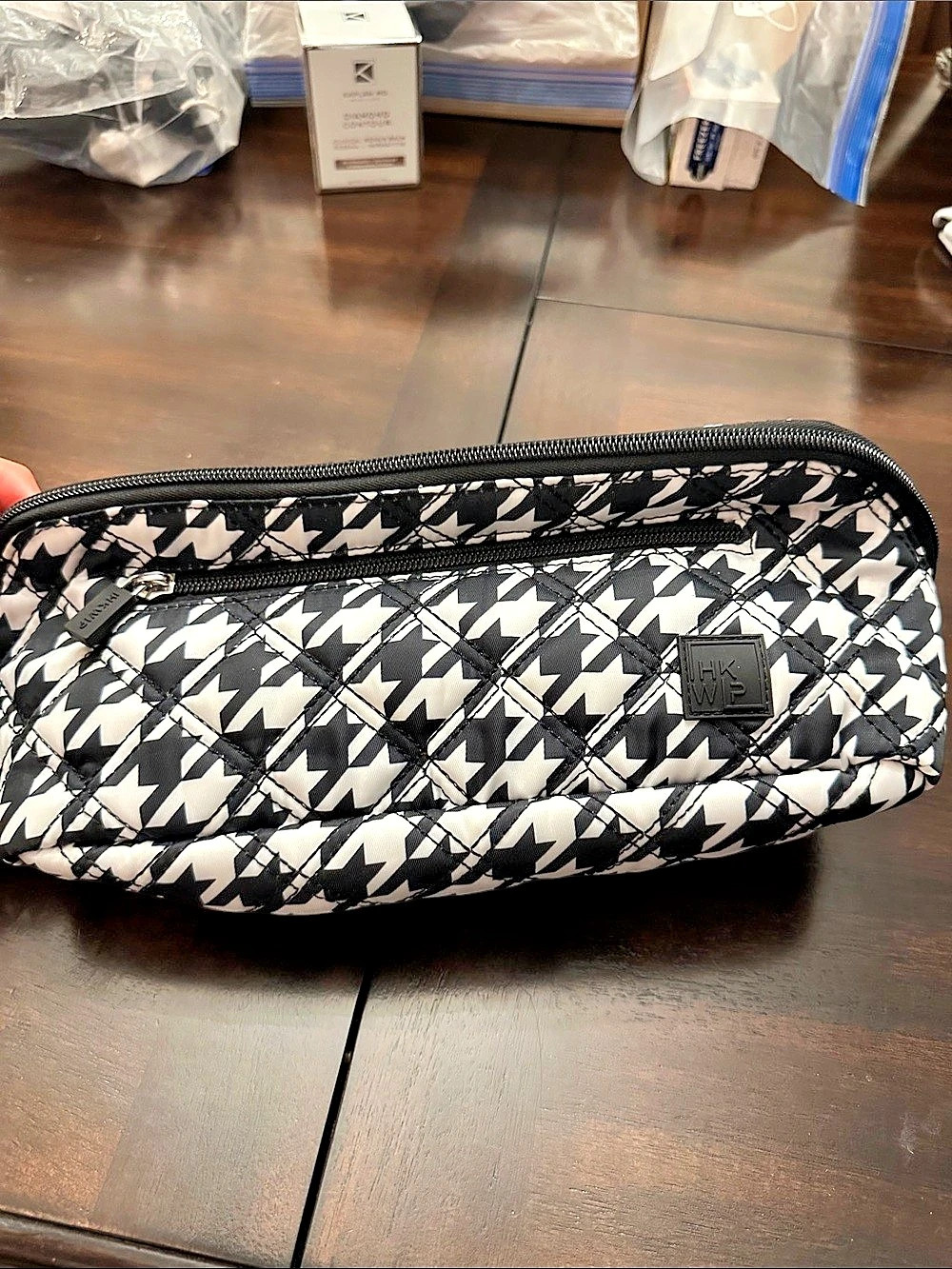 Haute Kippy Black & White Cosmetic Bag Like New